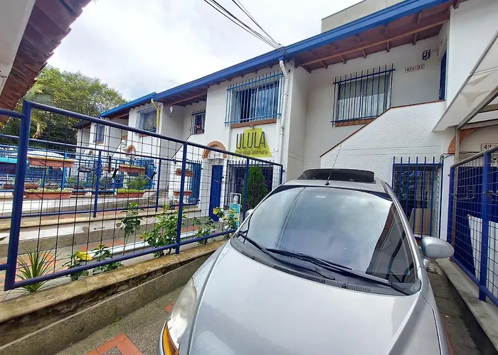 Casa Barrio Poblado Sector Manila - Parking