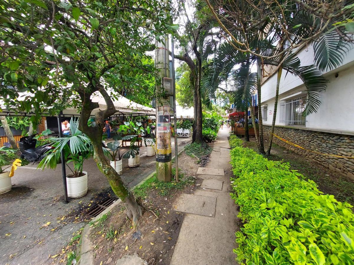 Casa Barrio Poblado Sector Manila - Parking Appartement